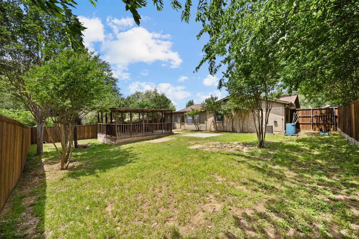 2010 Warwick Drive, Arlington, TX 76015 - #1