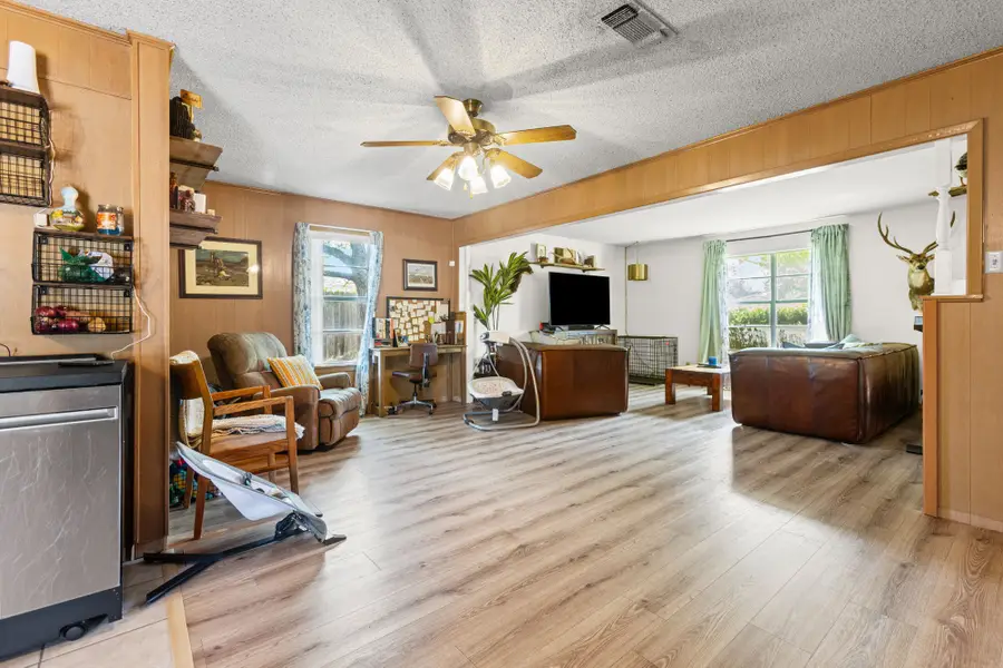 203 Randy Drive, Woodway, TX 76712 - #2
