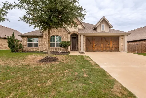541 Windrow Lane, Waxahachie, TX 75165