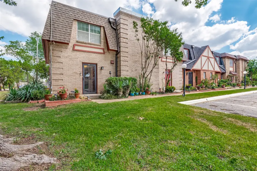1813 E Grauwyler Road E #142G, Irving, TX 75061 - #3