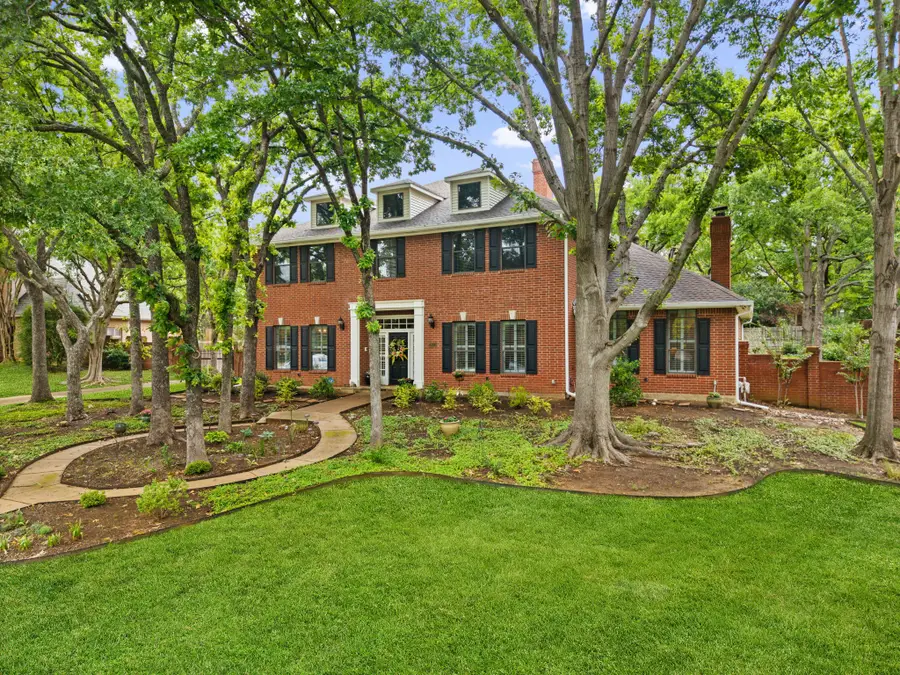 3833 Montecito Drive, Denton, TX 76205 - #2