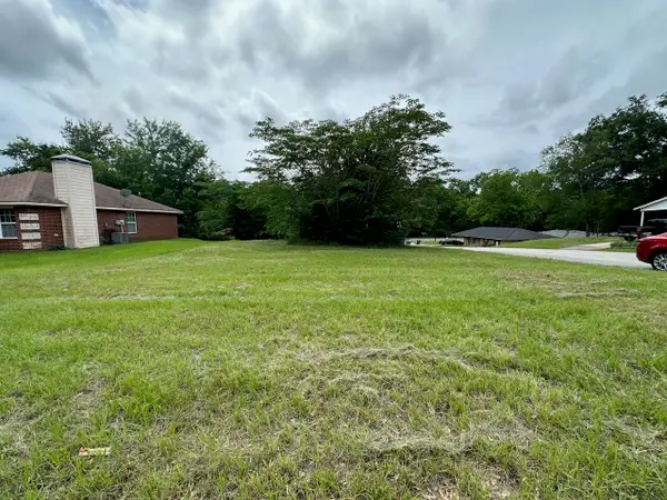 1610 N Hill Avenue, Tyler, TX 75702