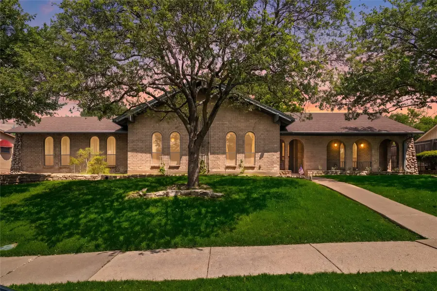 3405 Country Club Road, Pantego, TX 76013 - #2