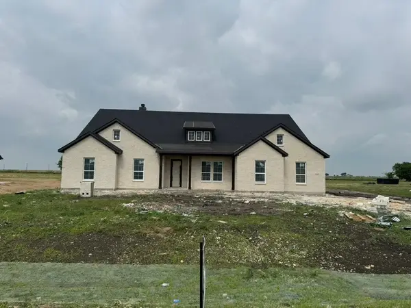 2305 Quartz Street, Krum, TX 76249