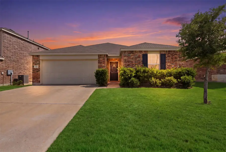 921 Shire Avenue, Haslet, TX 76052 - #2