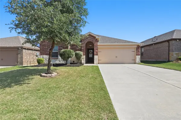 945 Alton Drive, Aubrey, TX 76227