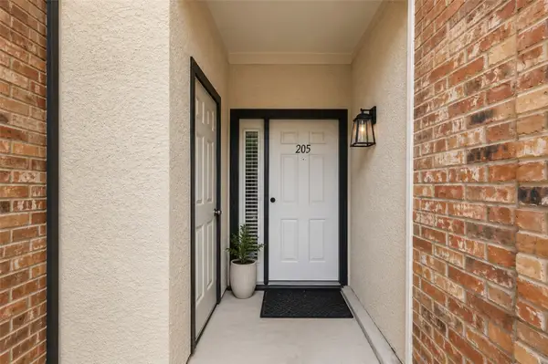 2835 Keller Springs Road #205, Carrollton, TX 75006