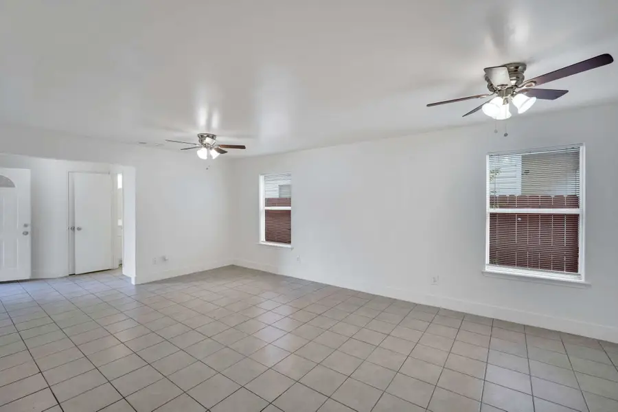 2306 Balvanera Plaza, Dallas, TX 75211 - #3