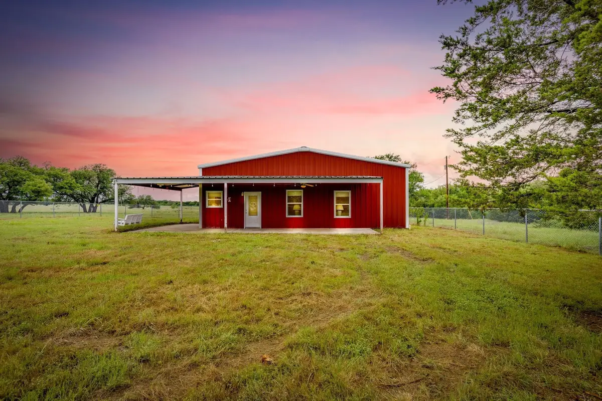 400 S 10th Avenue, Santo, TX 76472 - #1