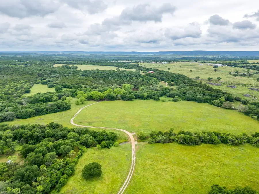 400 S 10th Avenue, Santo, TX 76472 - #3