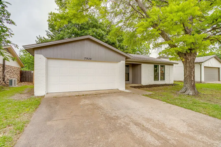7924 Lazy Brook Drive, Watauga, TX 76148 - #2