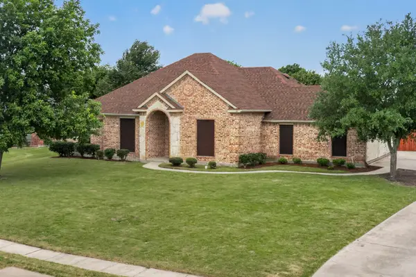 401 Champions Court, Crandall, TX 75114
