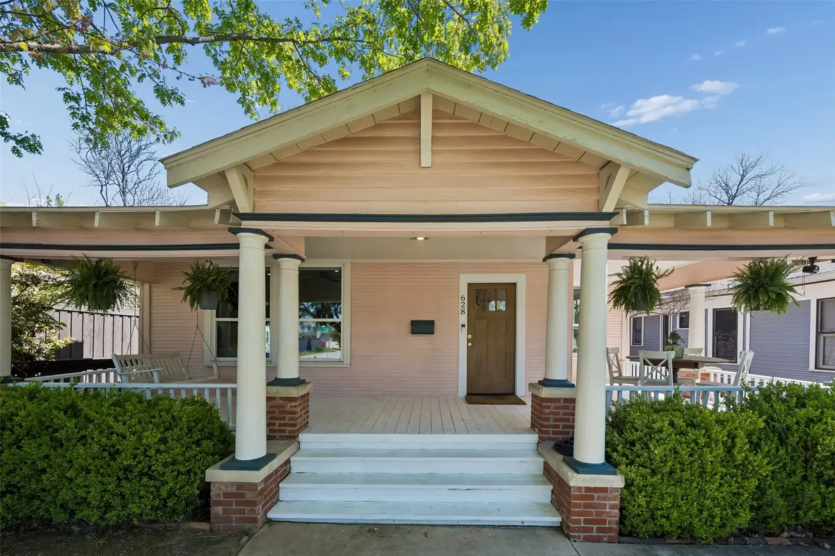 628 Woodlawn Avenue, Dallas, TX 75208 - #1