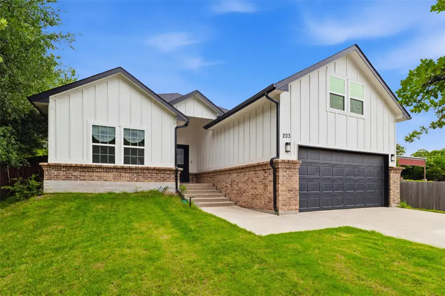 203 Pioneer Drive, Keene, TX 76059 - #2