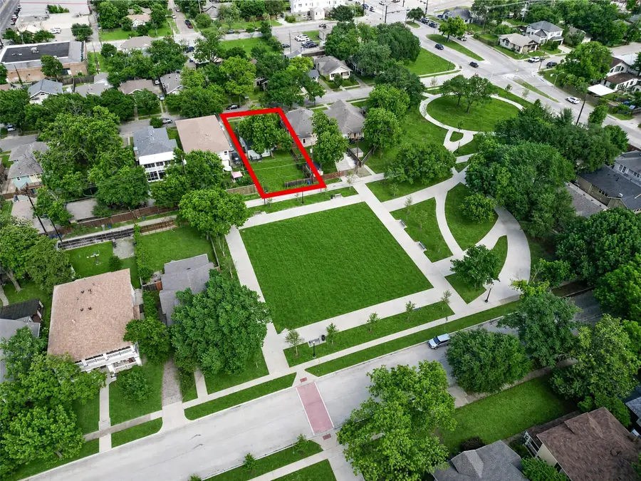403 S Willomet Avenue, Dallas, TX 75208 - #2