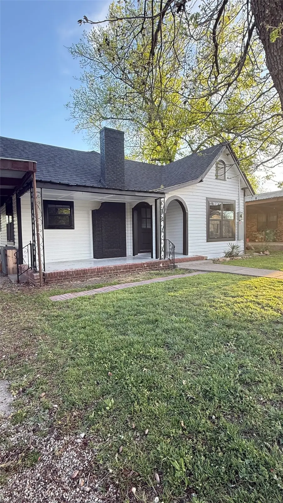 208 E 9th Street, Coleman, TX 76834 - #3