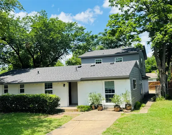 203 Wake Drive, Richardson, TX 75081