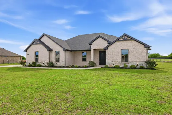8190 Kassandra Drive, Sanger, TX 76266