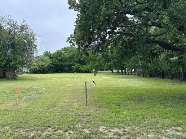1307 Chase Avenue, Cleburne, TX 76033