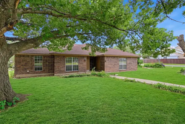 1838 W Taylor Street, Sherman, TX 75092