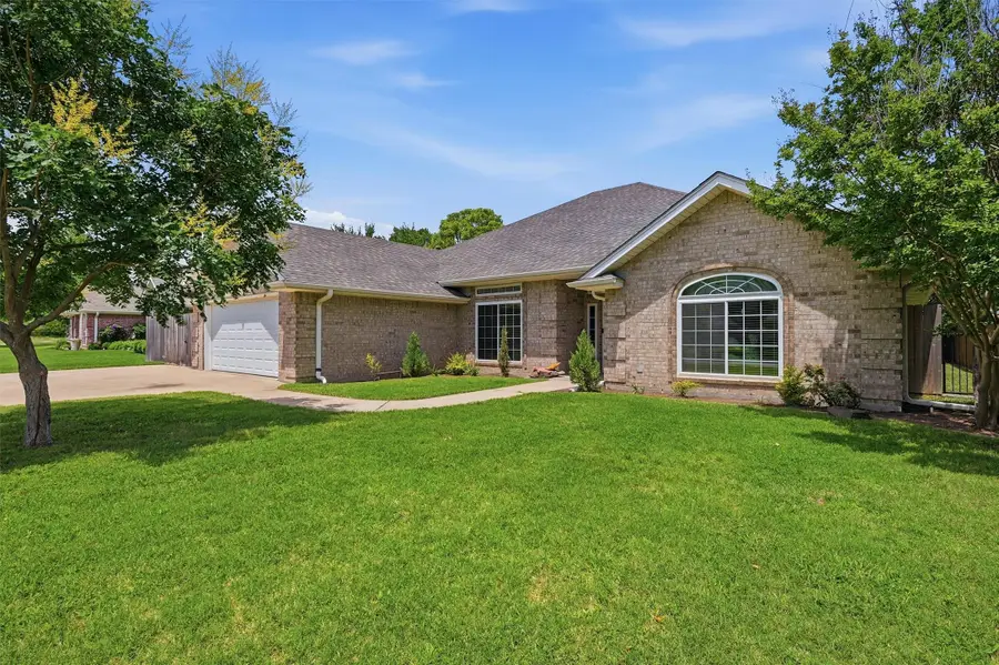 912 Wheeler Creek Drive, Gainesville, TX 76240 - #2