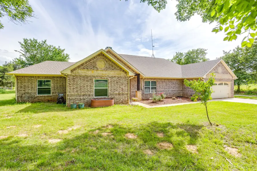 739 County Road 3696, Springtown, TX 76082 - #3
