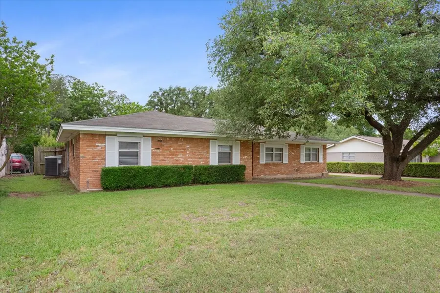 708 Wedgewood Drive, Woodway, TX 76712 - #2