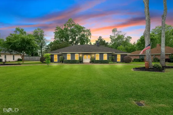 5418 Coach Road, Bossier City, LA 71111