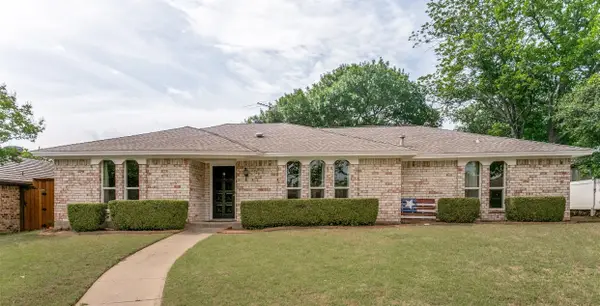 2720 Leameadow Drive, Plano, TX 75075