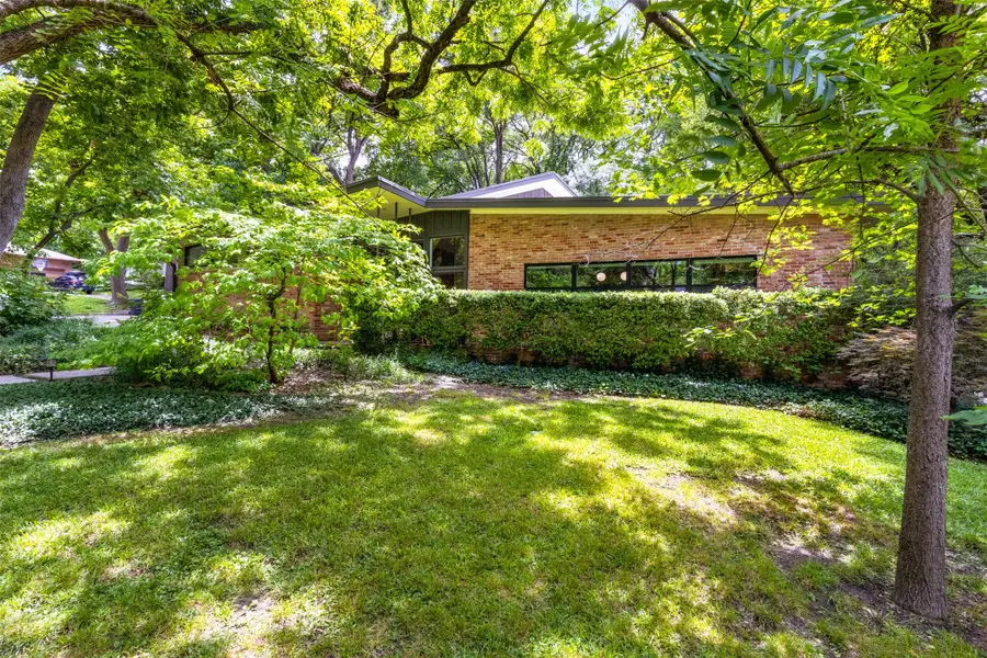 989 N Rustic Circle, Dallas, TX 75218 - #2
