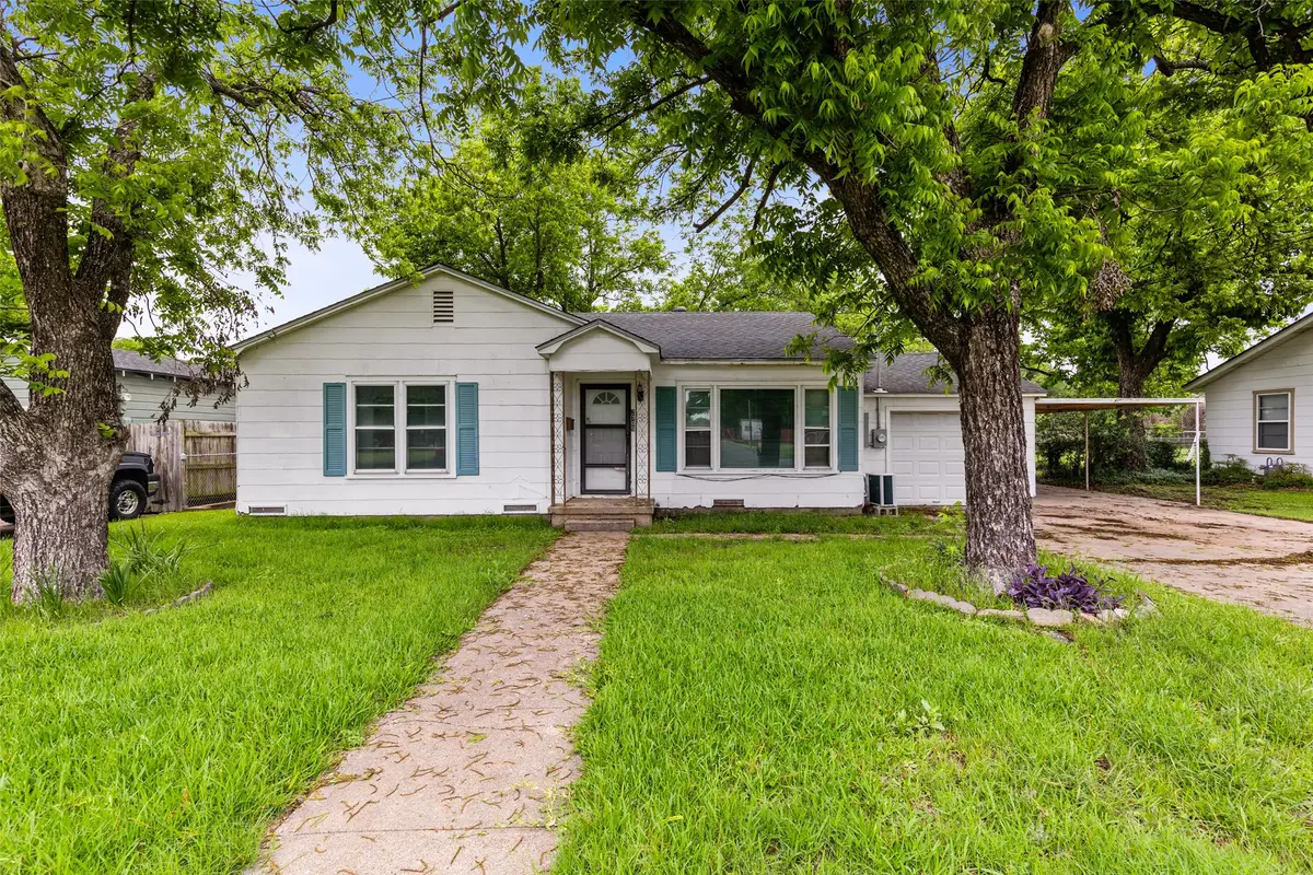 2700 Briarwood Lane, Bellmead, TX 76705 - #1