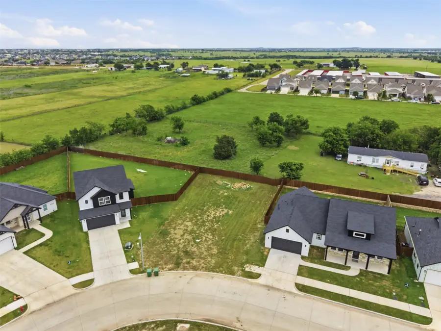 572 Highview Court, Godley, TX 76044 - #2