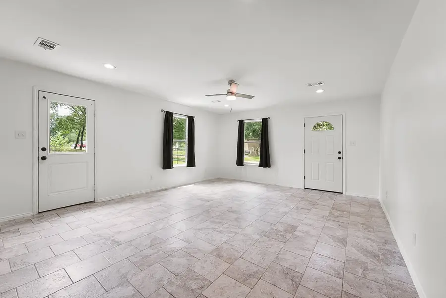 136 Erie Street, Mabank, TX 75156 - #3