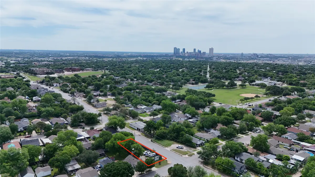 2100 Columbus Avenue, Fort Worth, TX 76164 - #1