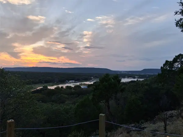 4915 S Lakeview Drive, Gordon, TX 76453