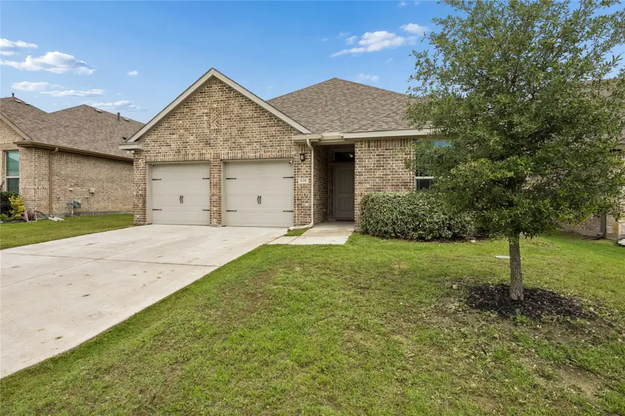 638 Hazeltine Road, Red Oak, TX 75154 - #2