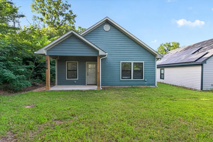 707 E Woodard Street, Denison, TX 75021 - #2