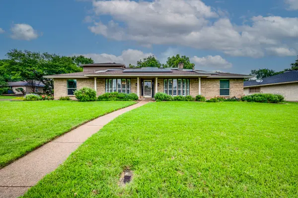 947 Rock Canyon Drive, Duncanville, TX 75137