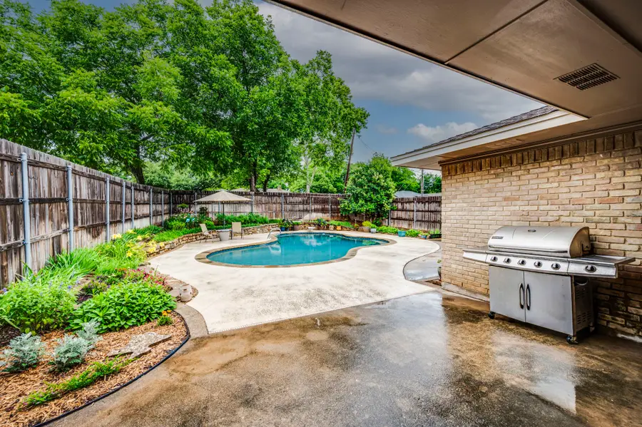 947 Rock Canyon Drive, Duncanville, TX 75137 - #3