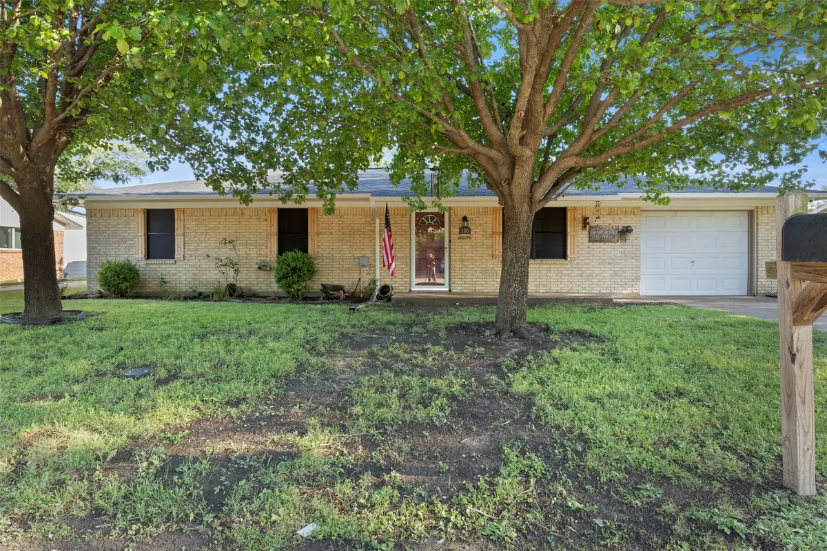 106 Wayne Drive, Sanger, TX 76266 - #1