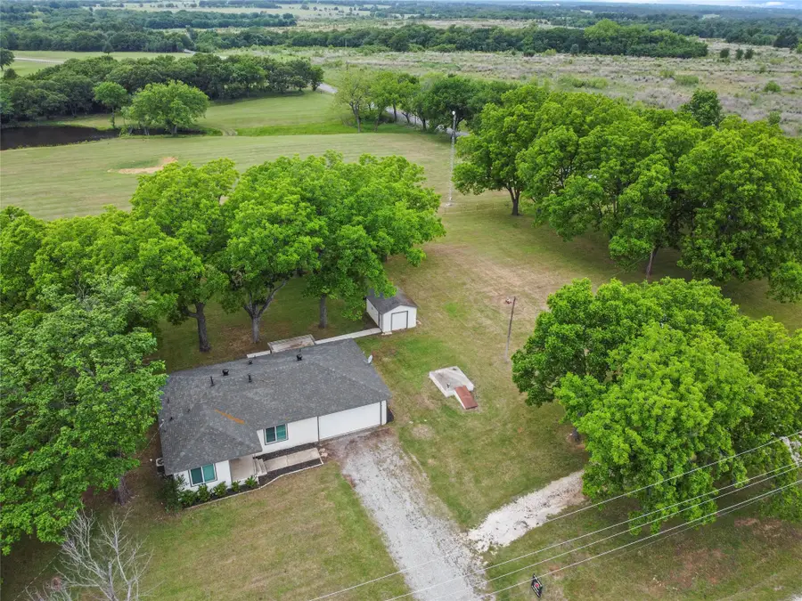 341 Reast Road, Whitesboro, TX 76273 - #2