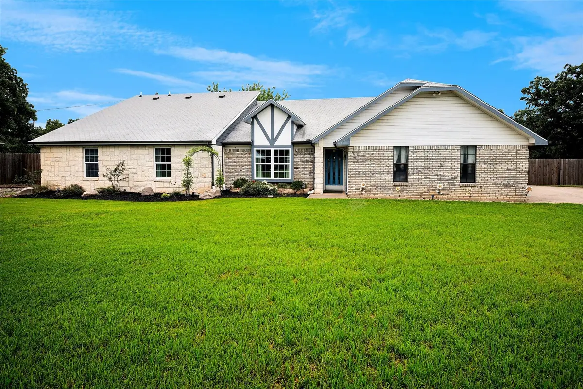 9716 Windsor Circle, Fort Worth, TX 76140 - #1