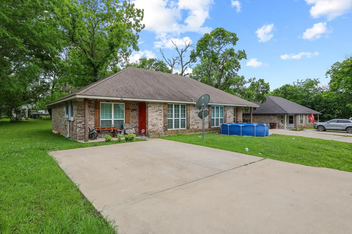 704 Seven Oaks Road, Bonham, TX 75418 - #1