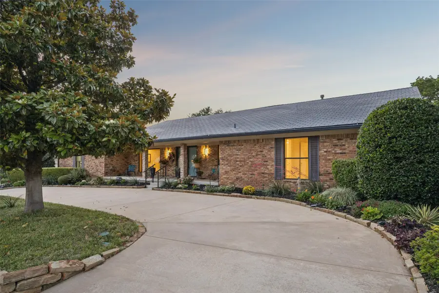 101 E Northgate Drive, Irving, TX 75062 - #2
