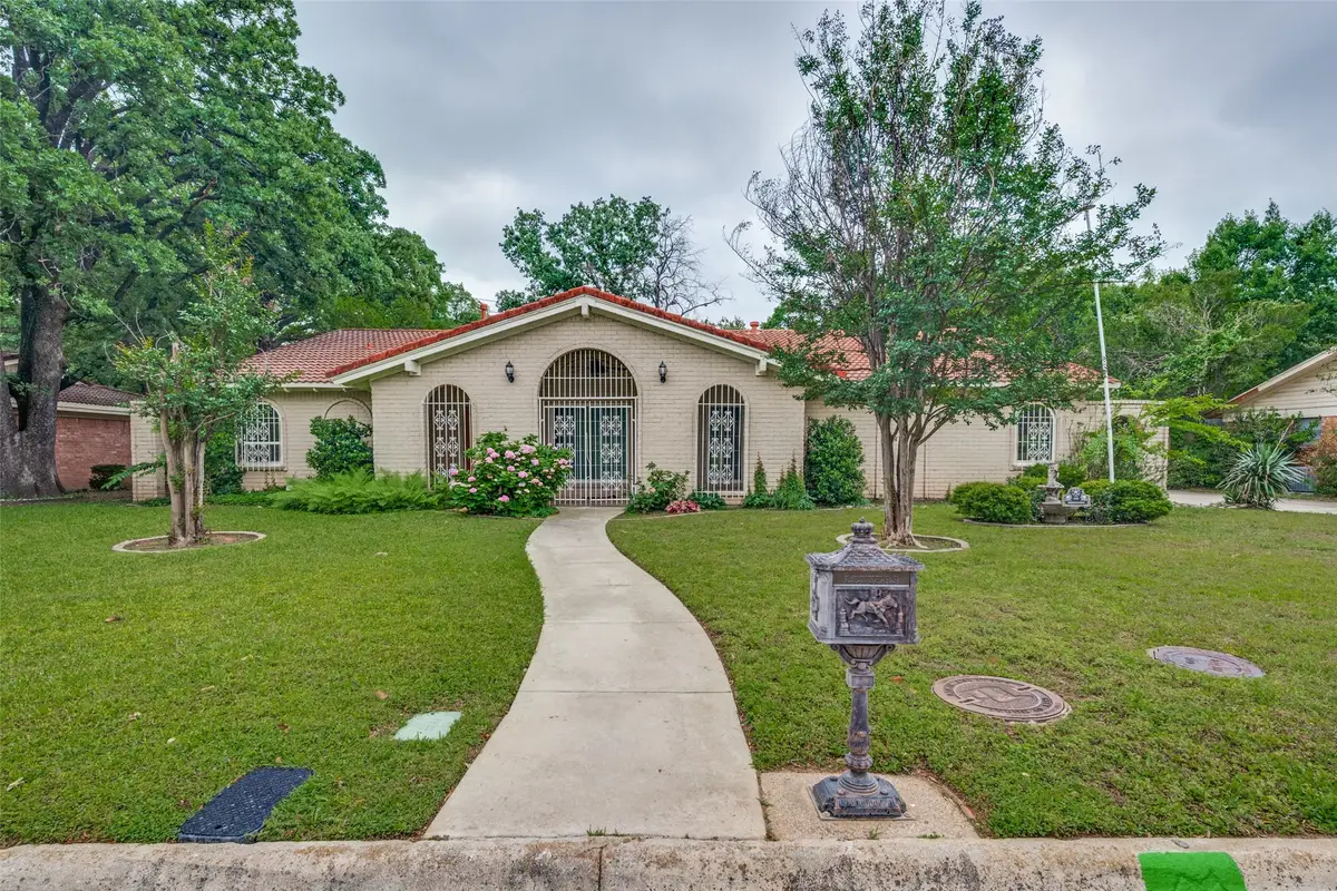 849 Wheelwood Drive, Hurst, TX 76053 - #1