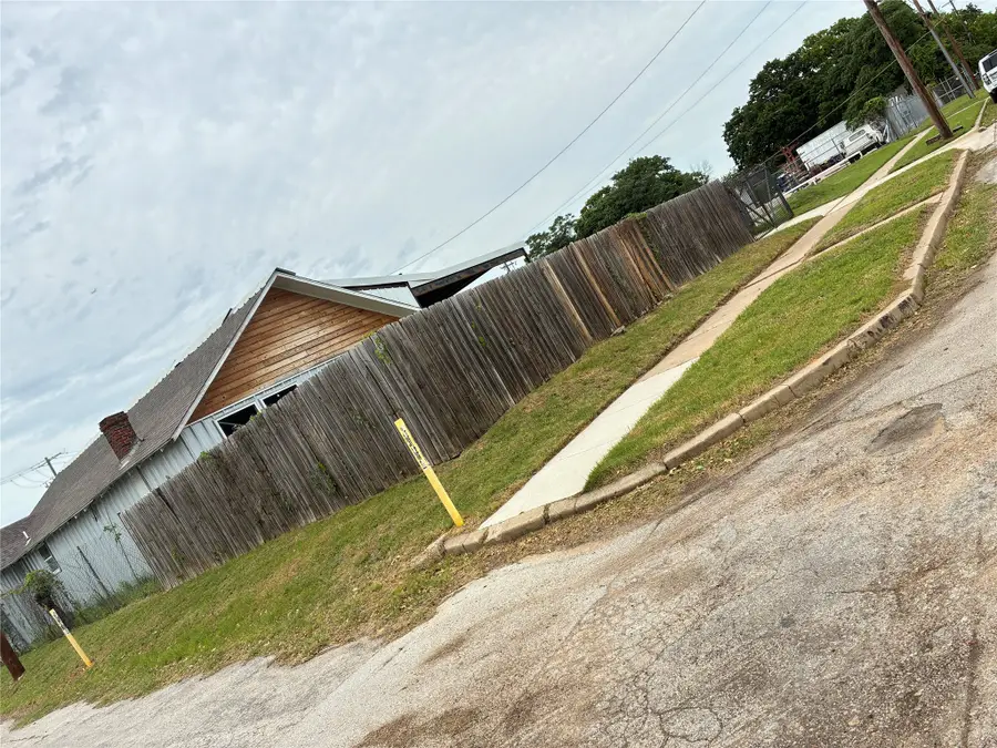 2800 E Belknap, Fort Worth, TX 76111 - #3