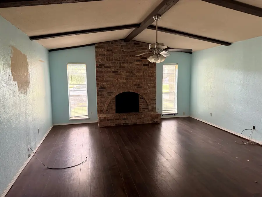 4060 Random Circle, Garland, TX 75043 - #2