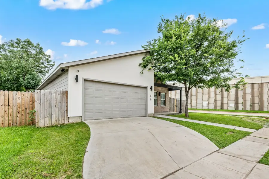 830 E Powell Avenue, Fort Worth, TX 76104 - #3