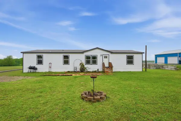 587 Kentucky Town Road, Whitewright, TX 75491