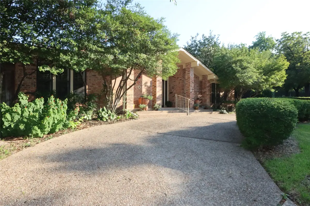 5421 Benbridge Drive, Fort Worth, TX 76107 - #1